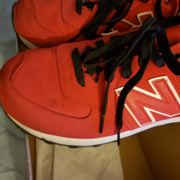 New Balance - Picture 2 of 10